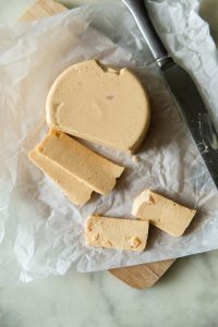 vegan sliceable cashew cheese